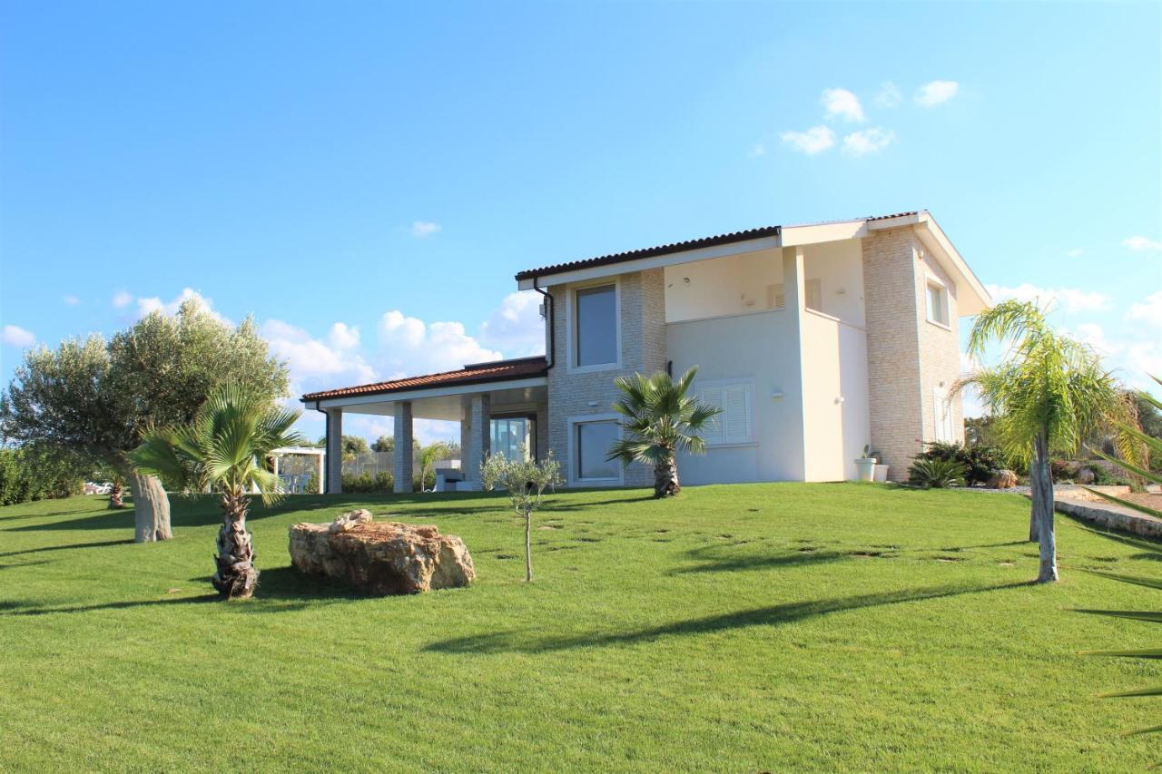 Villa Maria - Apartments In Villa With Pool Полиньяно-а-Маре Экстерьер фото
