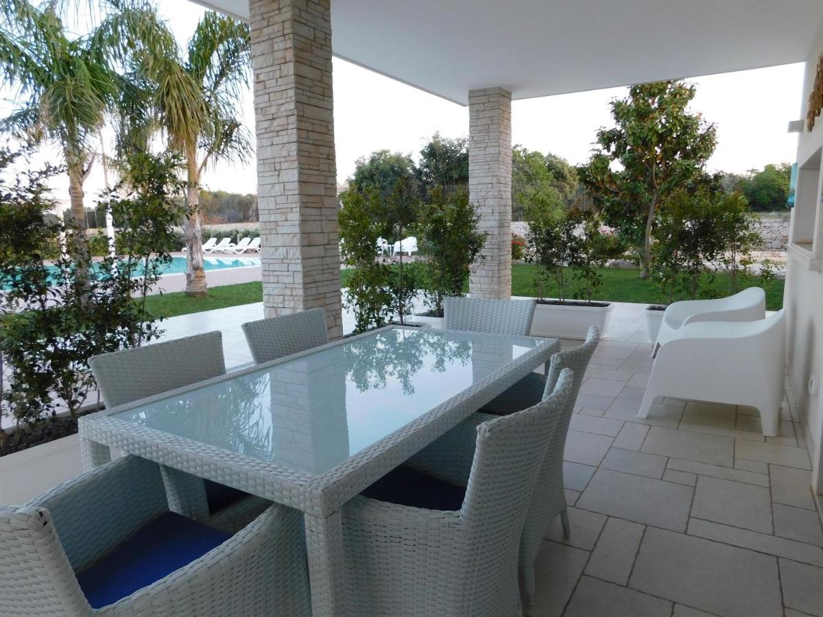 Villa Maria - Apartments In Villa With Pool Полиньяно-а-Маре Экстерьер фото