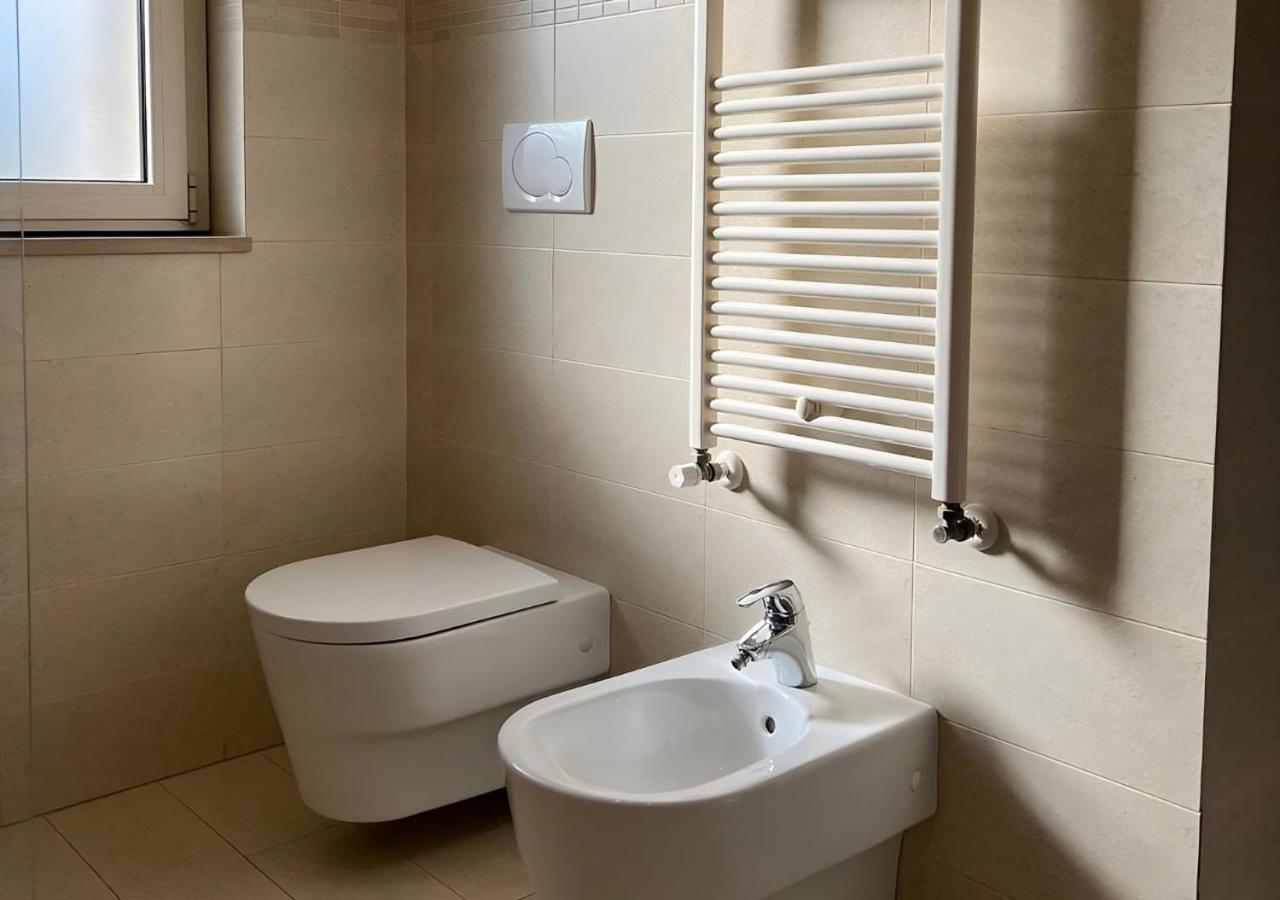 Villa Maria - Apartments In Villa With Pool Полиньяно-а-Маре Экстерьер фото