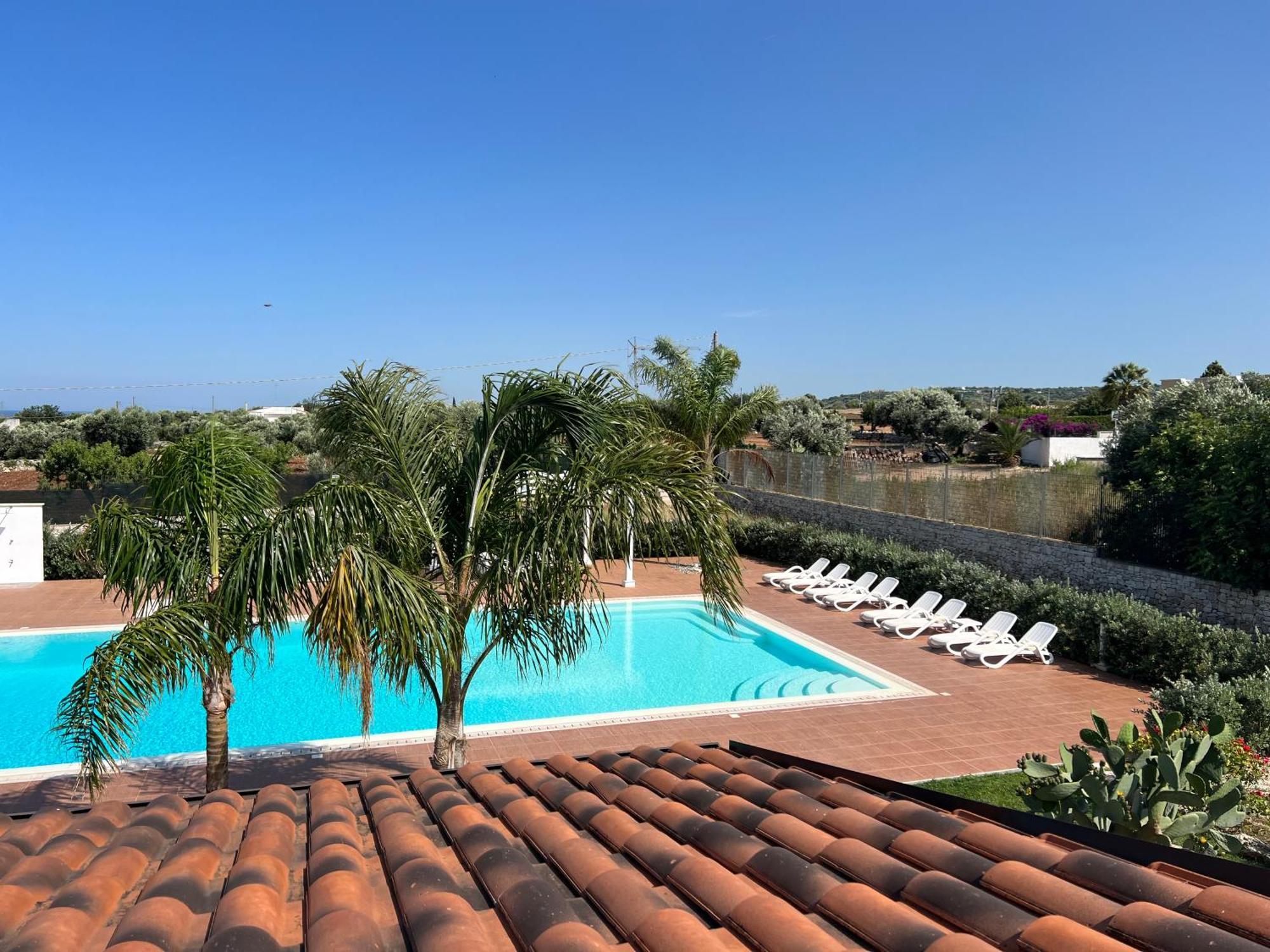 Villa Maria - Apartments In Villa With Pool Полиньяно-а-Маре Экстерьер фото